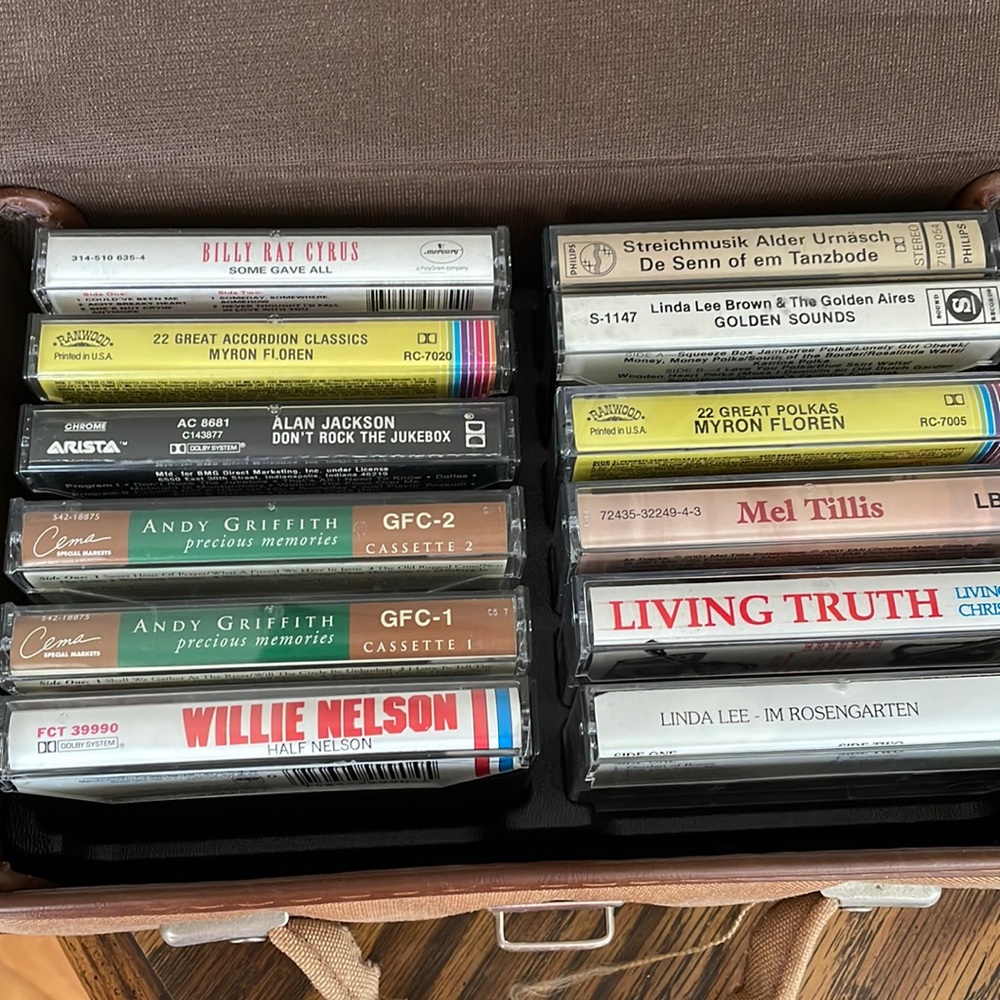 Vintage lot of 12 cassette tapes